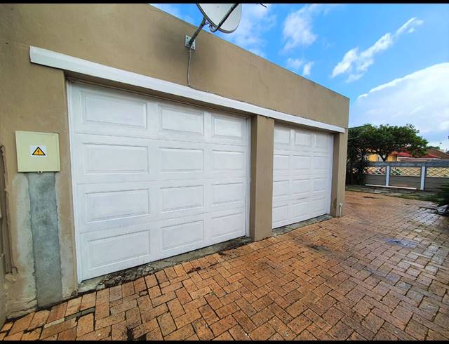 3 BEDROOM HOUSE TO LET IN RICHMOND ESTATE